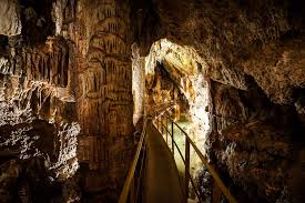 Grotte de Limousis